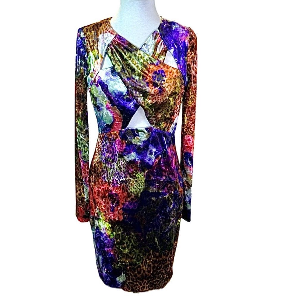 One33 Social Women’s Velvet Long Sleeve Cutout Mini Dress Purple V Neck Sz 4 NEW